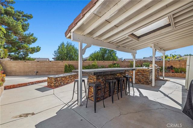 26726 Neff Court, Canyon Country, CA 91351