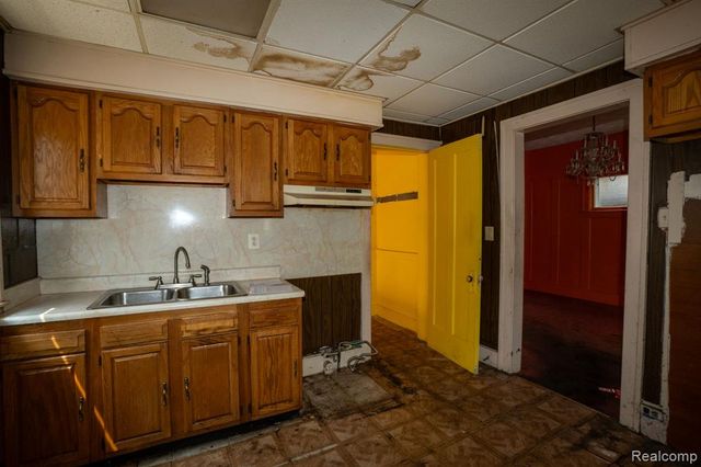4039 Gladstone Street, Detroit, MI 48204