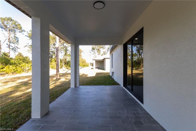 2716 2ND ST SW, Lehigh Acres, FL 33976