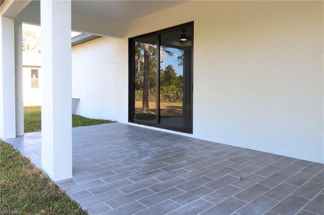2716 2ND ST SW, Lehigh Acres, FL 33976
