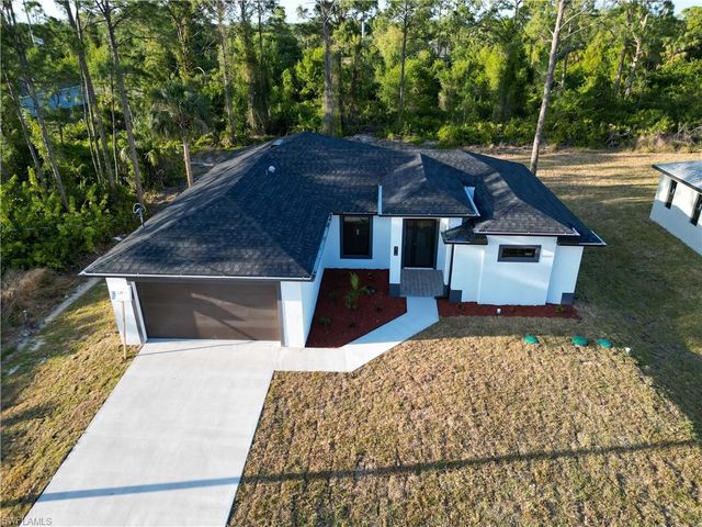 2716 2ND ST SW, Lehigh Acres, FL 33976