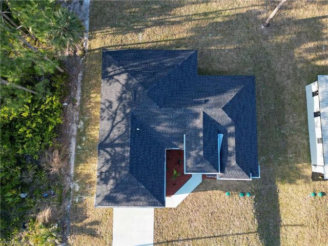2716 2ND ST SW, Lehigh Acres, FL 33976