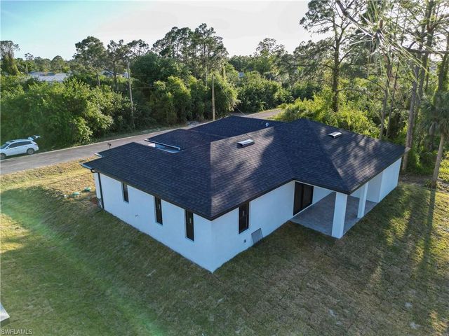 2716 2ND ST SW, Lehigh Acres, FL 33976