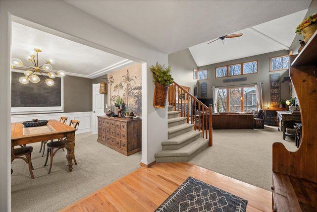 2402 W Carolina Ct, Spokane, WA 99208