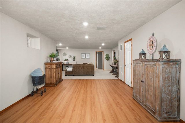 2402 W Carolina Ct, Spokane, WA 99208