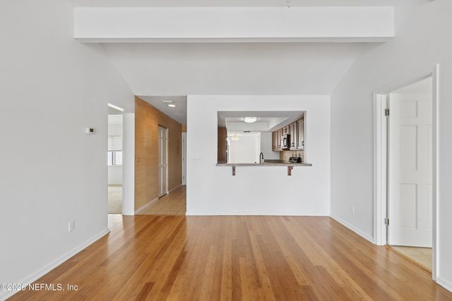 8118 BAYMEADOWS Circle E 17, Jacksonville, FL 32256