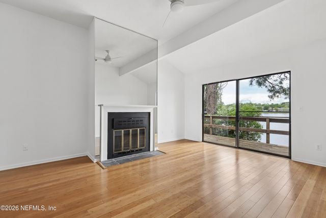 8118 BAYMEADOWS Circle E 17, Jacksonville, FL 32256