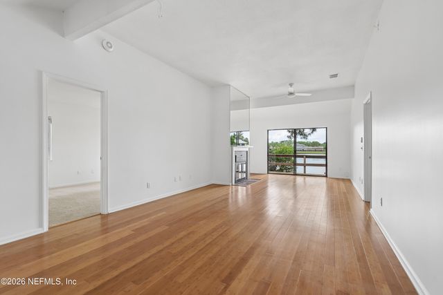 8118 BAYMEADOWS Circle E 17, Jacksonville, FL 32256