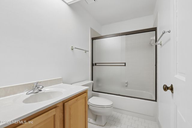 8118 BAYMEADOWS Circle E 17, Jacksonville, FL 32256