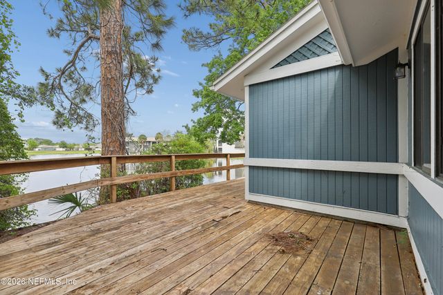 8118 BAYMEADOWS Circle E 17, Jacksonville, FL 32256