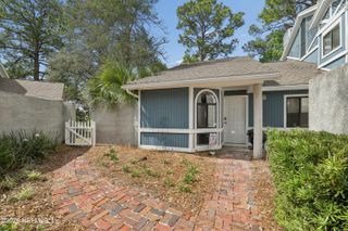 8118 BAYMEADOWS Circle E 17, Jacksonville, FL 32256