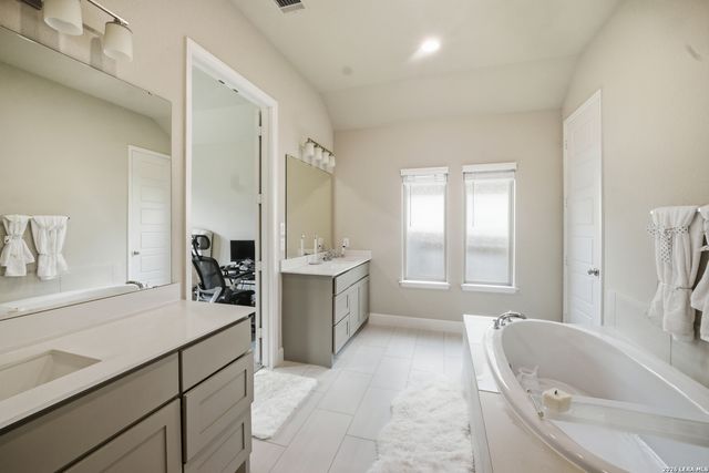 1507 Pitcher Bend, San Antonio, TX 78253