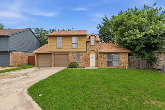 6733 Dandelion Drive, Fort Worth, TX 76137