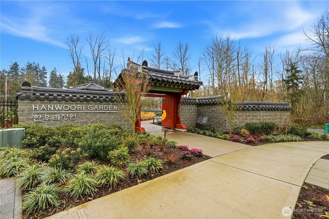 34027 1st Place S, Federal Way, WA 98003