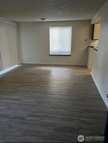 34027 1st Place S, Federal Way, WA 98003