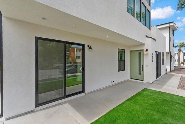 1824 Chico St, San Diego, CA 92109