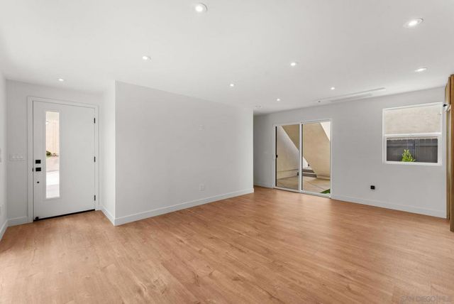 1824 Chico St, San Diego, CA 92109