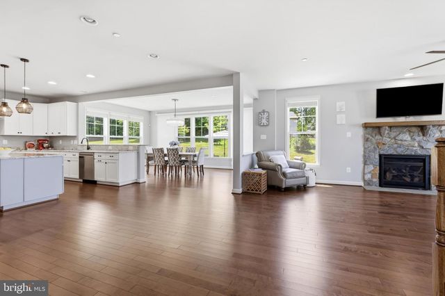 606 CANDICE DR, Mount Airy, MD 21771