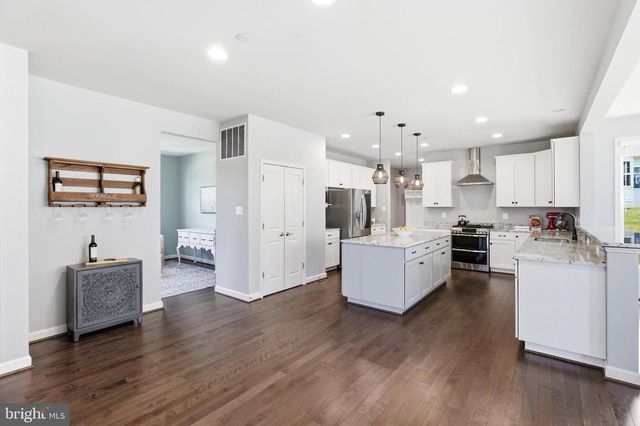 606 CANDICE DR, Mount Airy, MD 21771