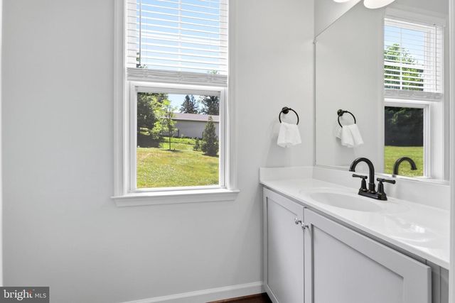 606 CANDICE DR, Mount Airy, MD 21771
