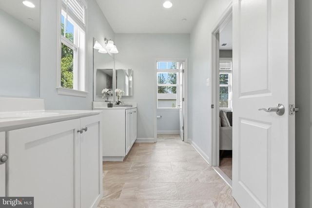 606 CANDICE DR, Mount Airy, MD 21771