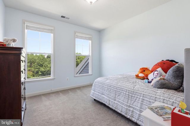 606 CANDICE DR, Mount Airy, MD 21771