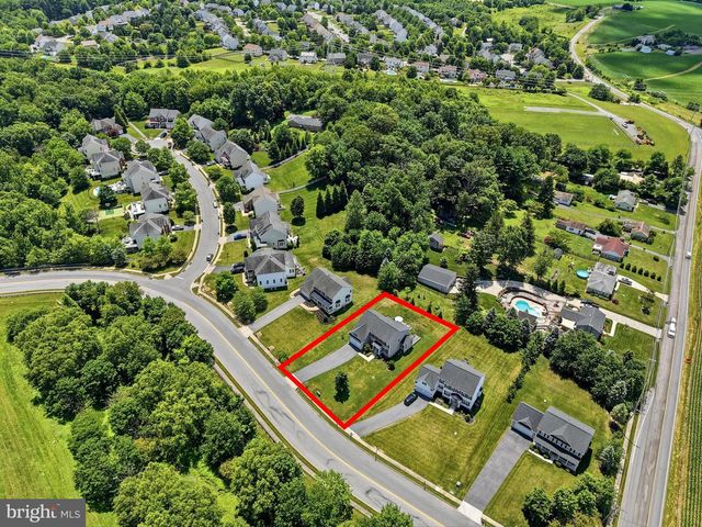 606 CANDICE DR, Mount Airy, MD 21771