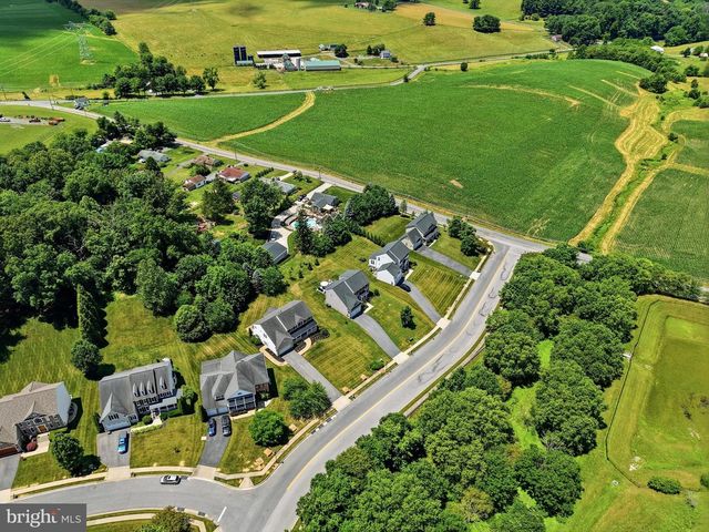 606 CANDICE DR, Mount Airy, MD 21771