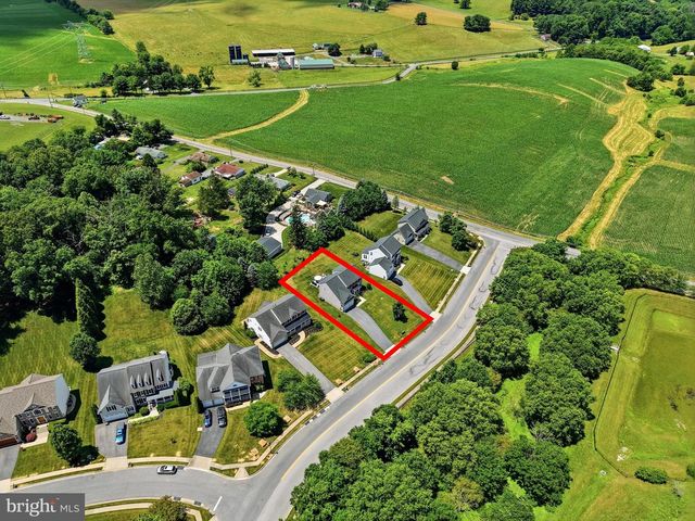 606 CANDICE DR, Mount Airy, MD 21771