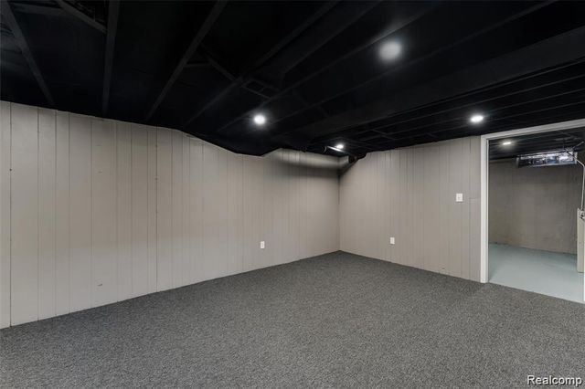 8245 Roosevelt Street, Taylor, MI 48180