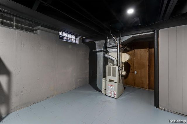 8245 Roosevelt Street, Taylor, MI 48180