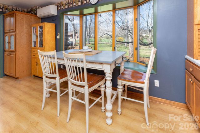 181 Leisure Ridge Drive, Mars Hill, NC 28754