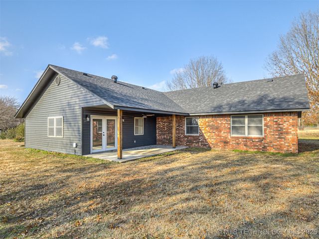 10754 E 530 Road, Claremore, OK 74019