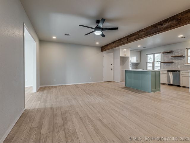 10754 E 530 Road, Claremore, OK 74019