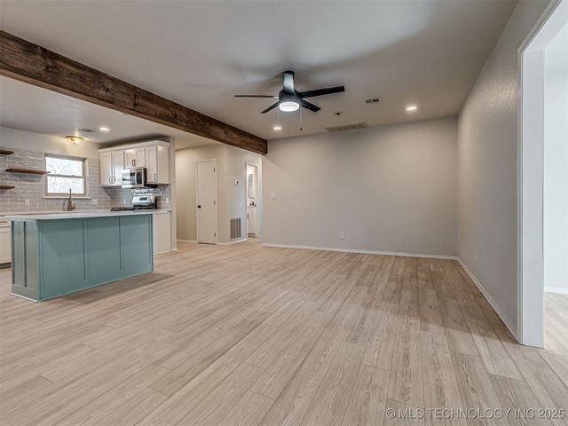 10754 E 530 Road, Claremore, OK 74019