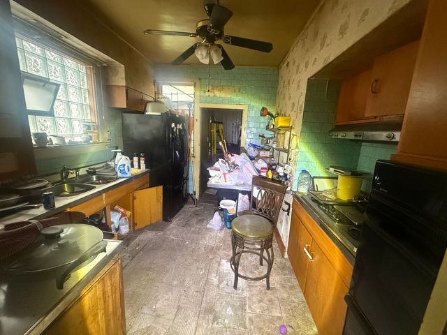 7524 S Wabash Avenue, Chicago, IL 60619