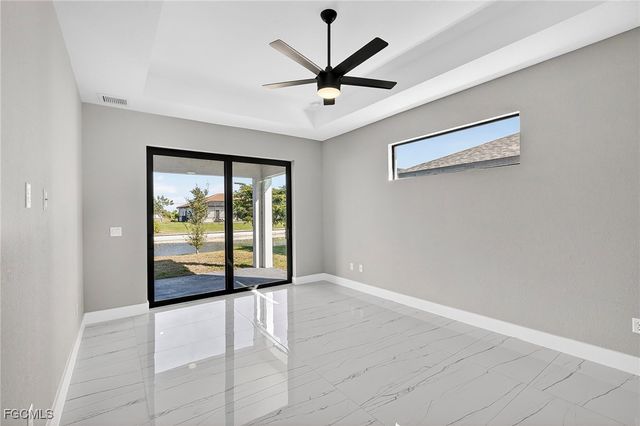 1517 SW 28th TER, Cape Coral, FL 33914