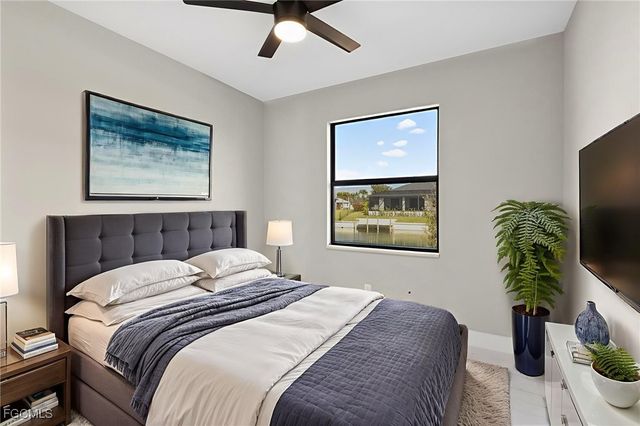 1517 SW 28th TER, Cape Coral, FL 33914