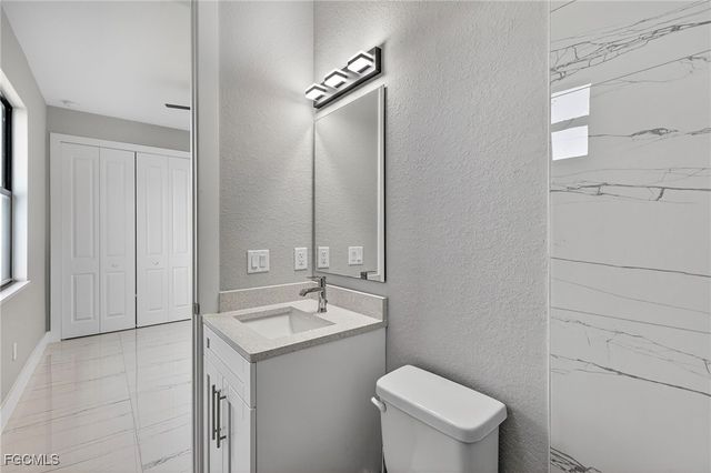 1517 SW 28th TER, Cape Coral, FL 33914