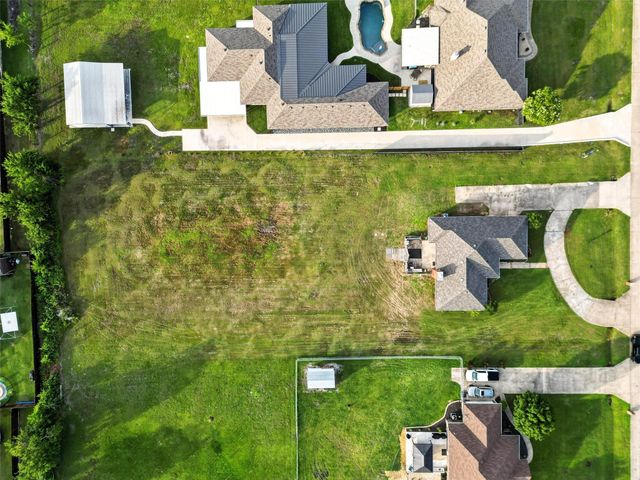 10133 Country View Lane, Forney, TX 75126