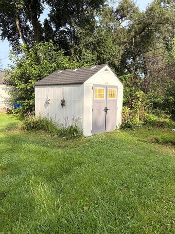7420 Maple Drive, Wonder Lake, IL 60097
