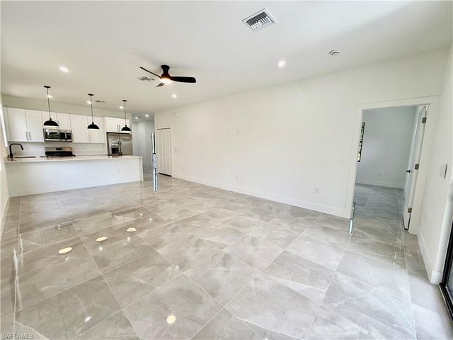 1122 Craft ST E, Lehigh Acres, FL 33974