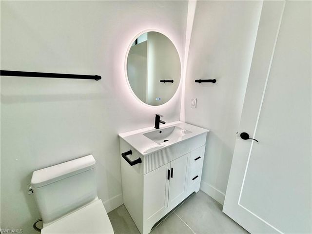 1122 Craft ST E, Lehigh Acres, FL 33974