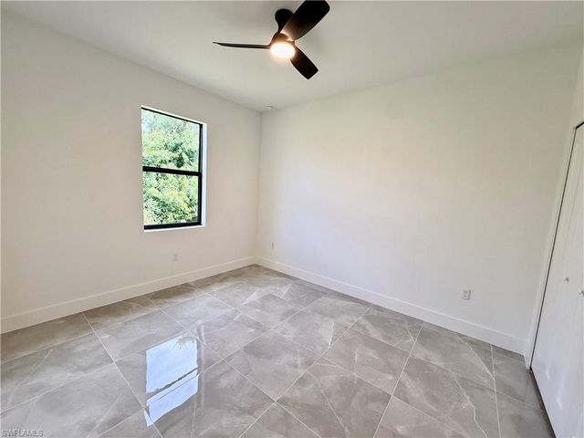 1122 Craft ST E, Lehigh Acres, FL 33974