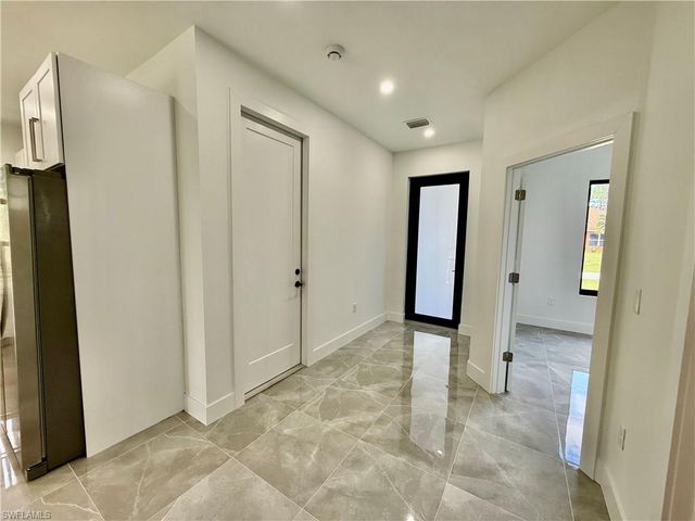 1122 Craft ST E, Lehigh Acres, FL 33974