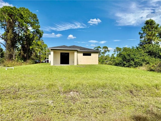 1122 Craft ST E, Lehigh Acres, FL 33974
