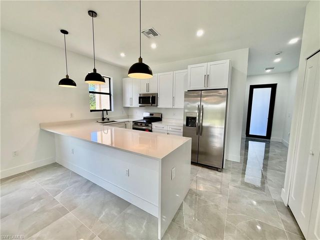 1122 Craft ST E, Lehigh Acres, FL 33974