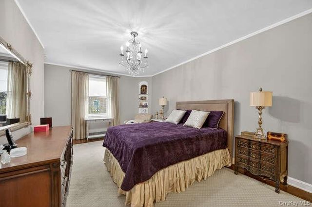 24 Hamilton Place F-1, Garden City, NY 11530