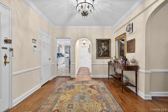 24 Hamilton Place F-1, Garden City, NY 11530