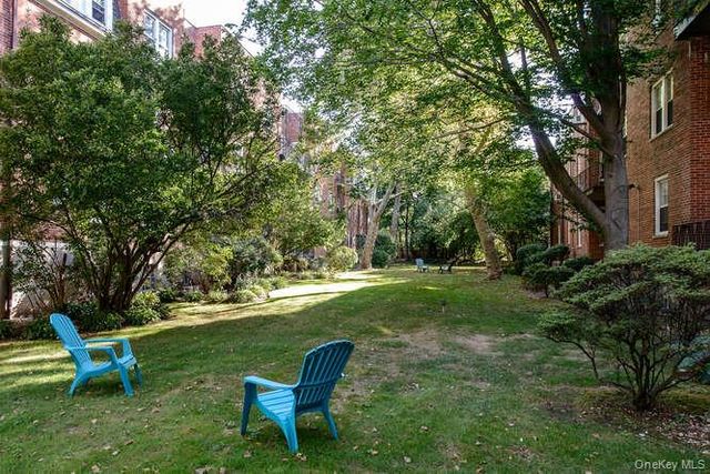 24 Hamilton Place F-1, Garden City, NY 11530